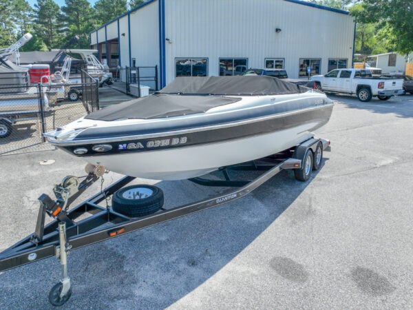 Gray- Glastron XL255 - Image 9
